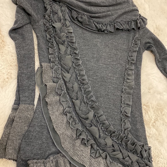 Venus sweater - Picture 3 of 3